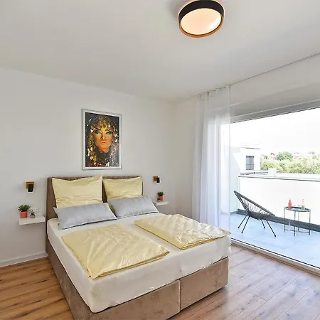 Jlo 2 Mit 4 E-bikes Villa Peroj