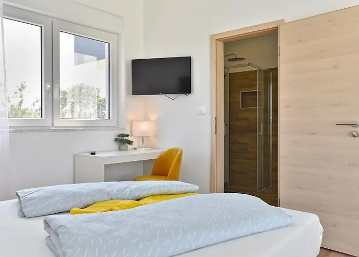 Jlo 2 Mit 4 E-bikes 페로이