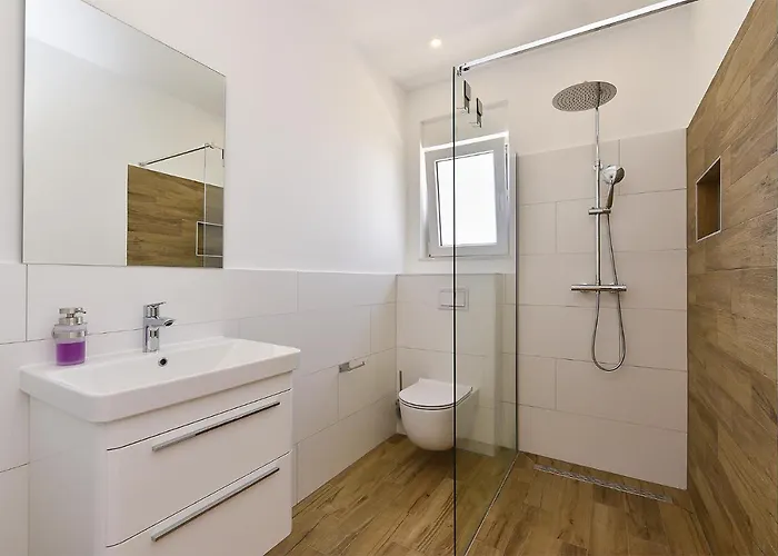 빌라 Jlo 2 Mit 4 E-bikes *