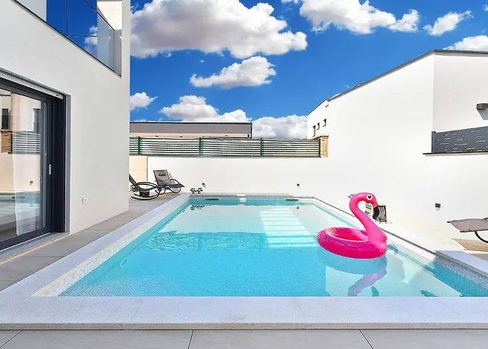 빌라 Jlo 2 Mit 4 E-bikes 페로이