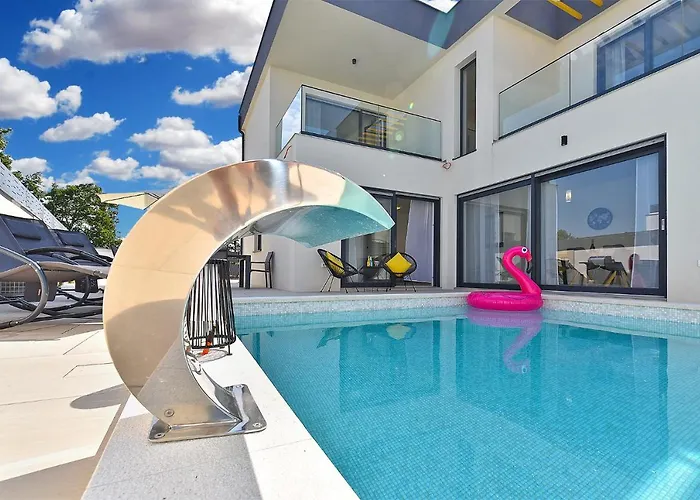 빌라 Jlo 2 Mit 4 E-bikes