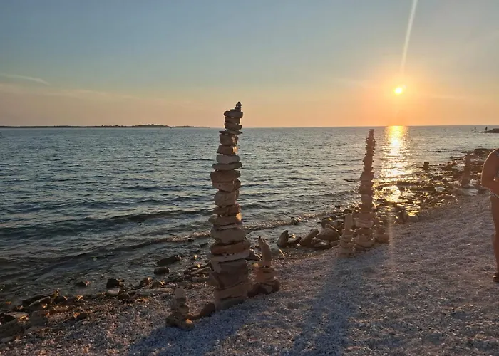 Jlo 2 Mit 4 E-bikes * 페로이